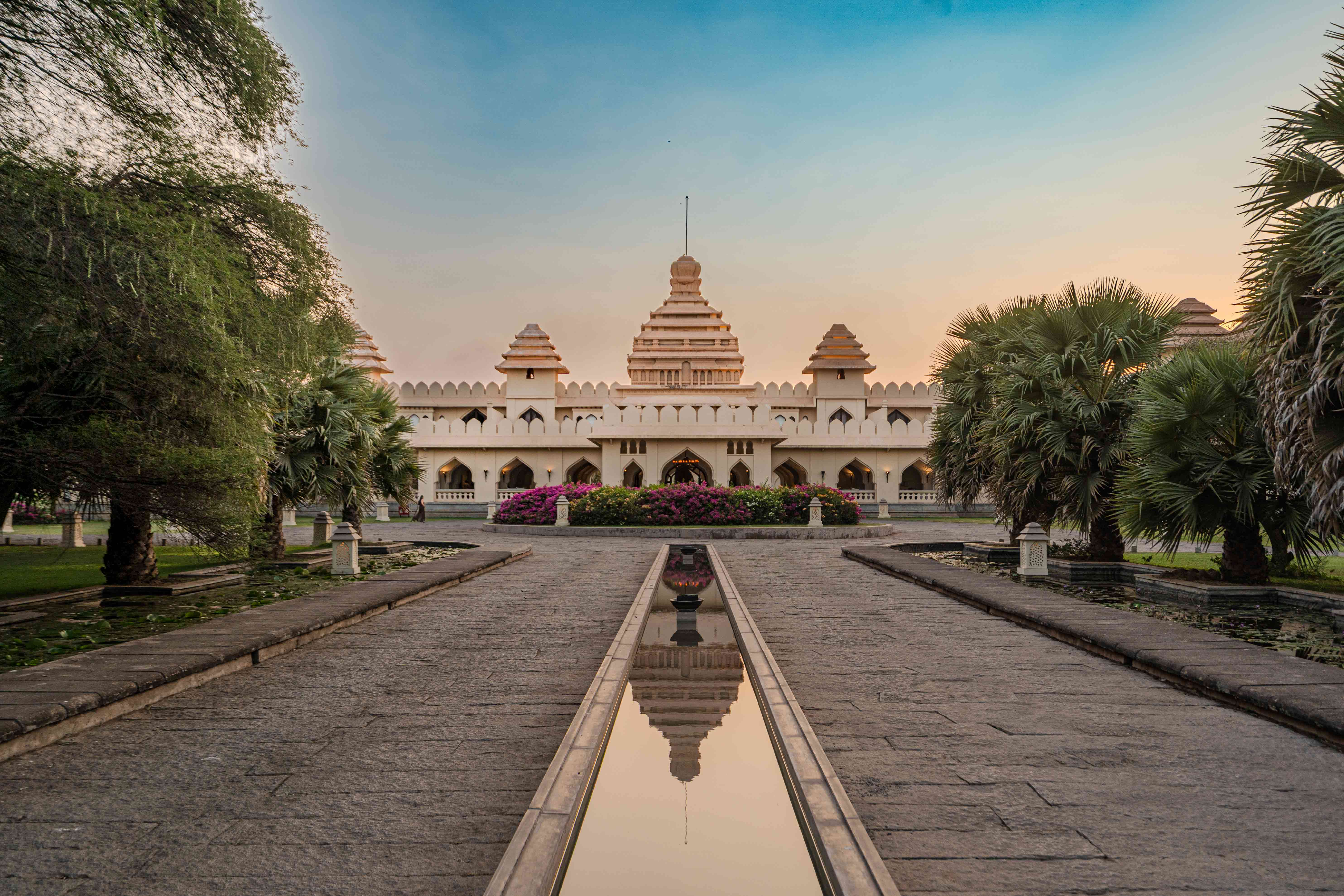 Evolve Back, Hampi